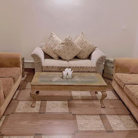 Royal Grace Guest House Islamabad Zewnętrze zdjęcie