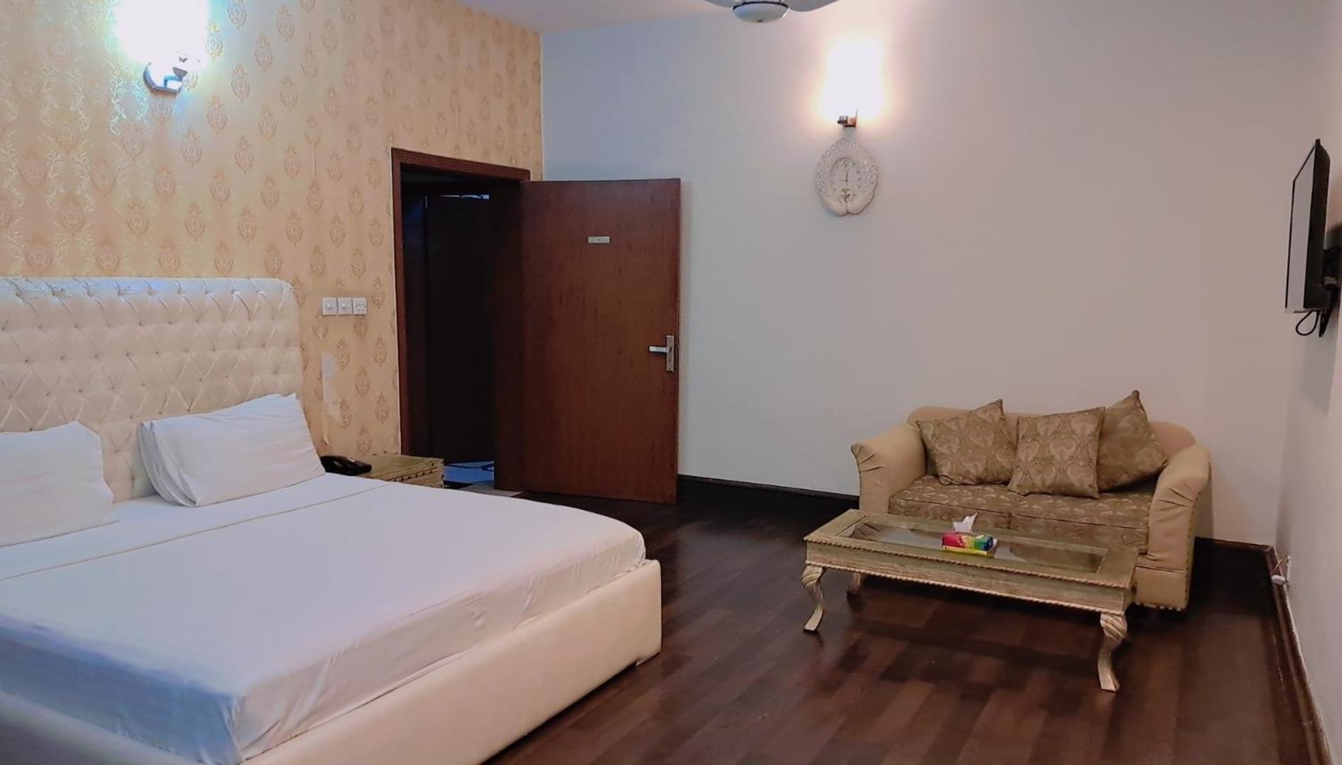 Royal Grace Guest House Islamabad Zewnętrze zdjęcie